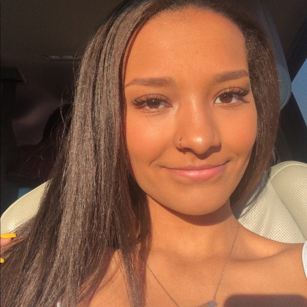 Meet your Posher, Kait